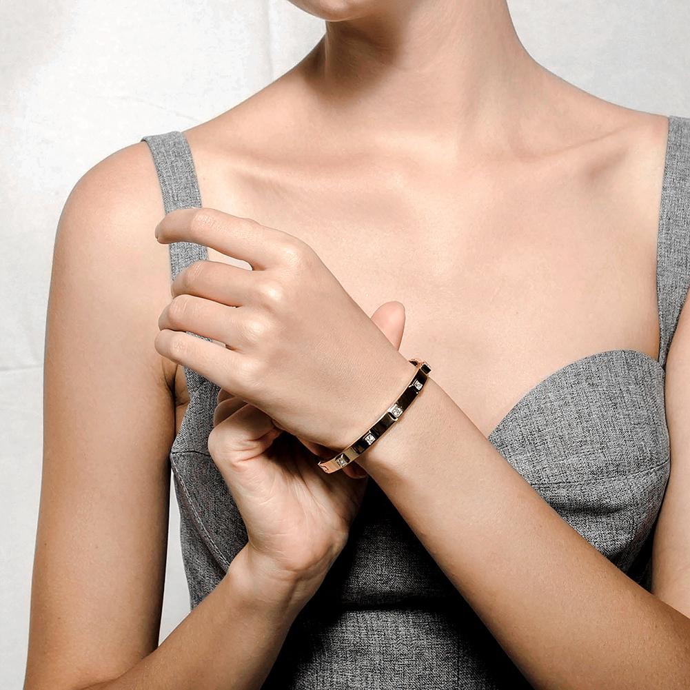 Jewelry & Watches Stone Hinged Bangle Fashique Lux