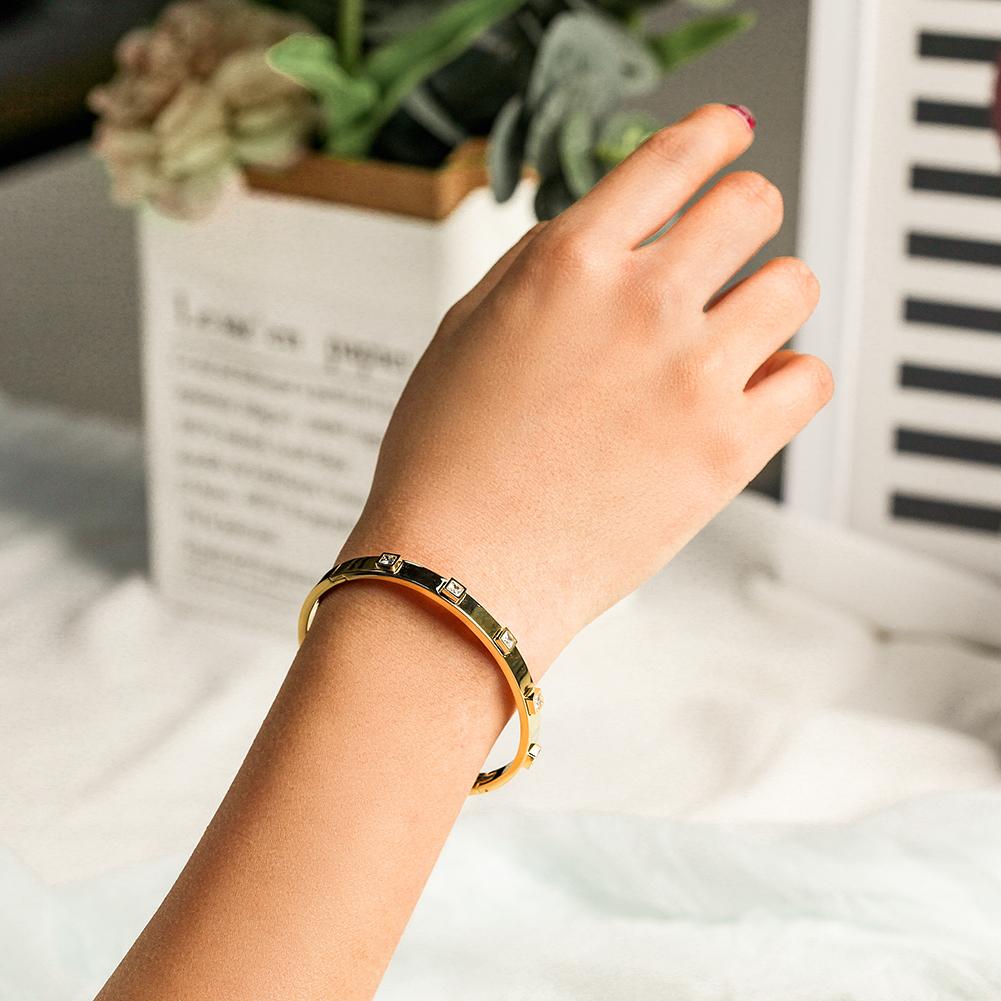 Jewelry & Watches Stone Hinged Bangle Fashique Lux